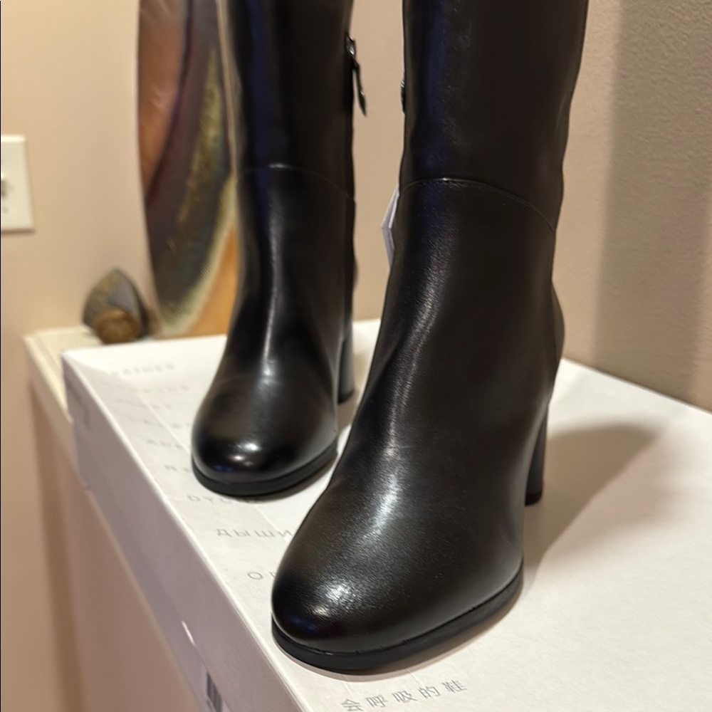 Geox Black Heeled Italian Leather Riding Boots Sleek Design US 8.5 - Picture 6 of 15
